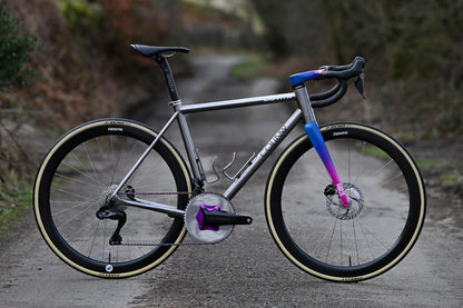 ABANICOS TEAM frameset. (race)